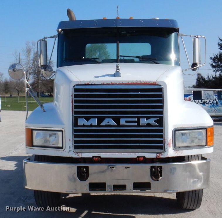 image for item DP5434 1998 Mack CH612  semi truck