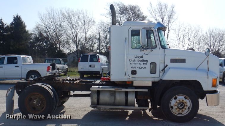 image for item DP5434 1998 Mack CH612  semi truck
