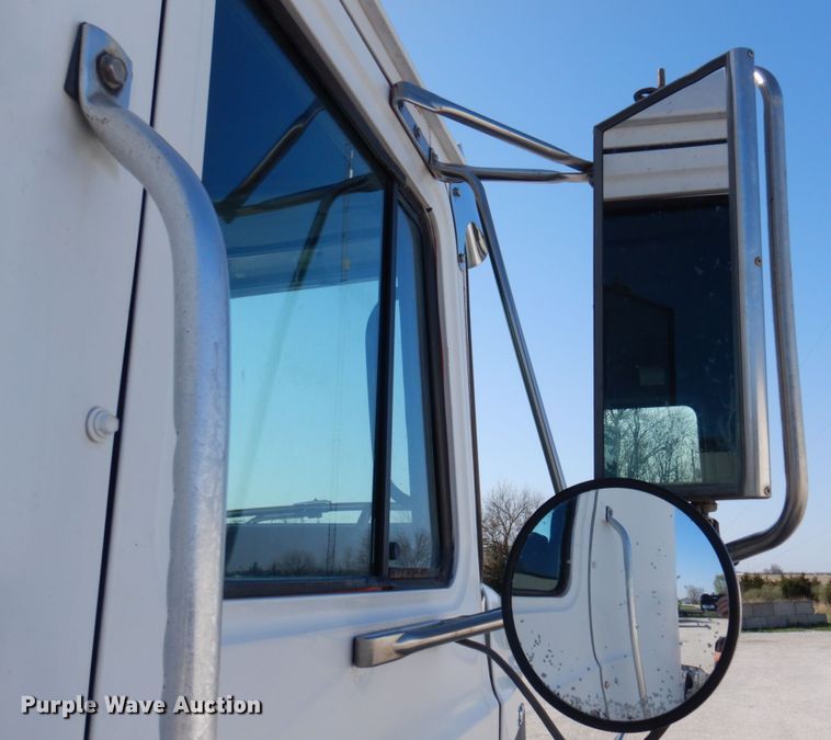 image for item DP5434 1998 Mack CH612  semi truck