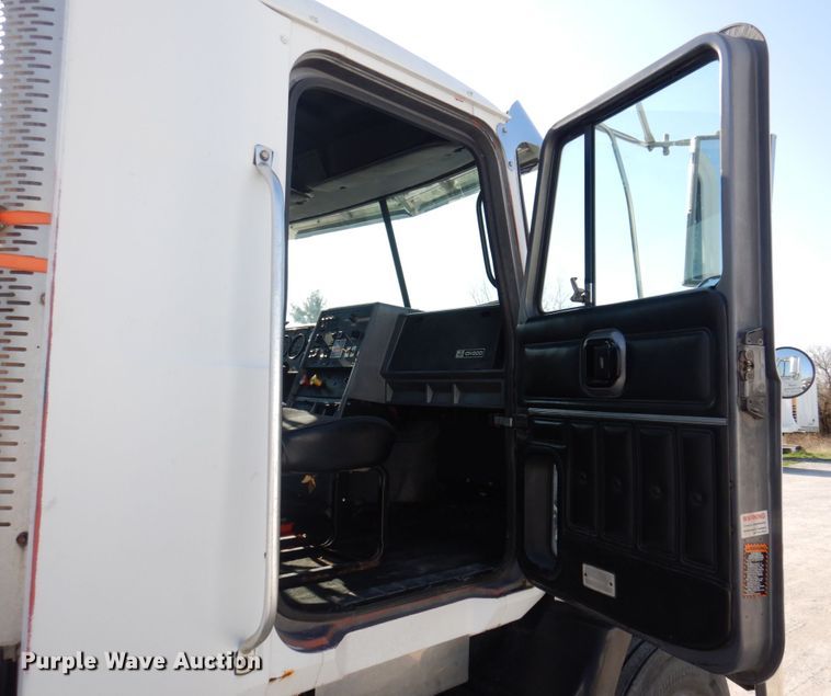 image for item DP5434 1998 Mack CH612  semi truck