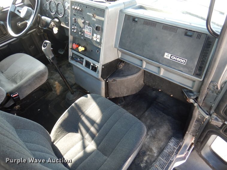 image for item DP5434 1998 Mack CH612  semi truck