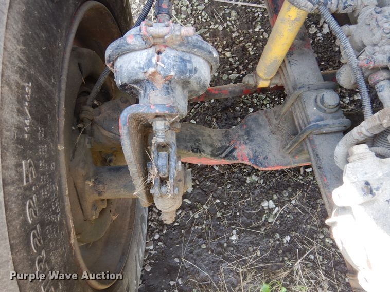 image for item DP5441 2000 Freightliner FL70  semi truck