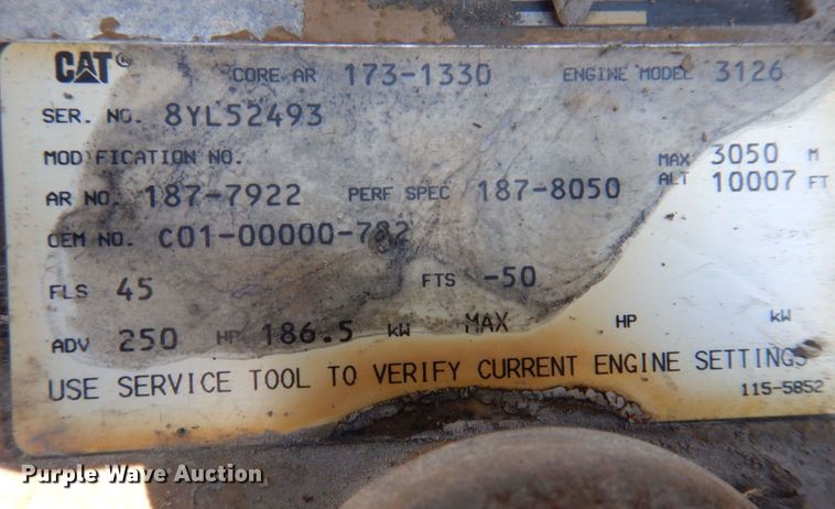 image for item DP5441 2000 Freightliner FL70  semi truck