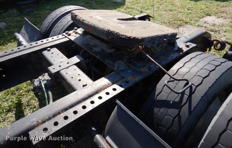 image for item DP5442 2005 International 8600  semi truck