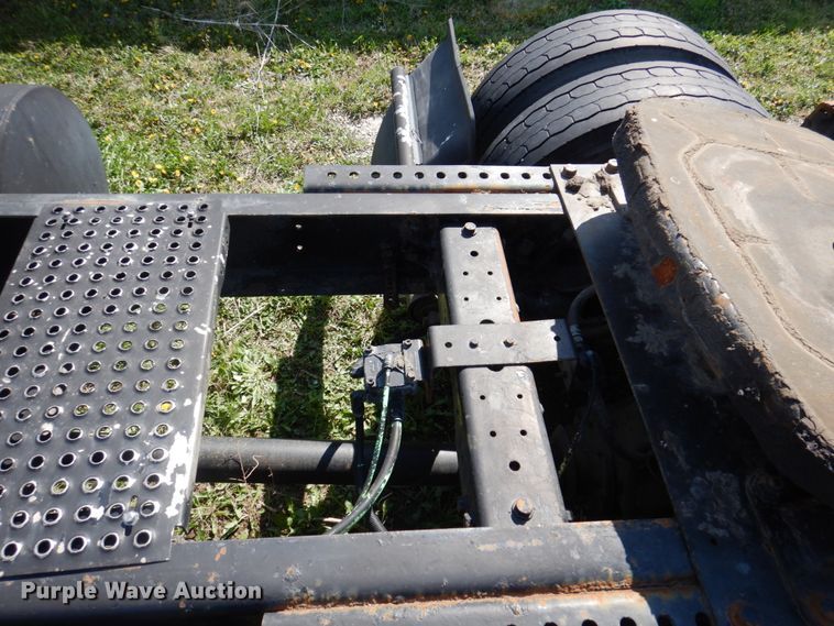 image for item DP5442 2005 International 8600  semi truck