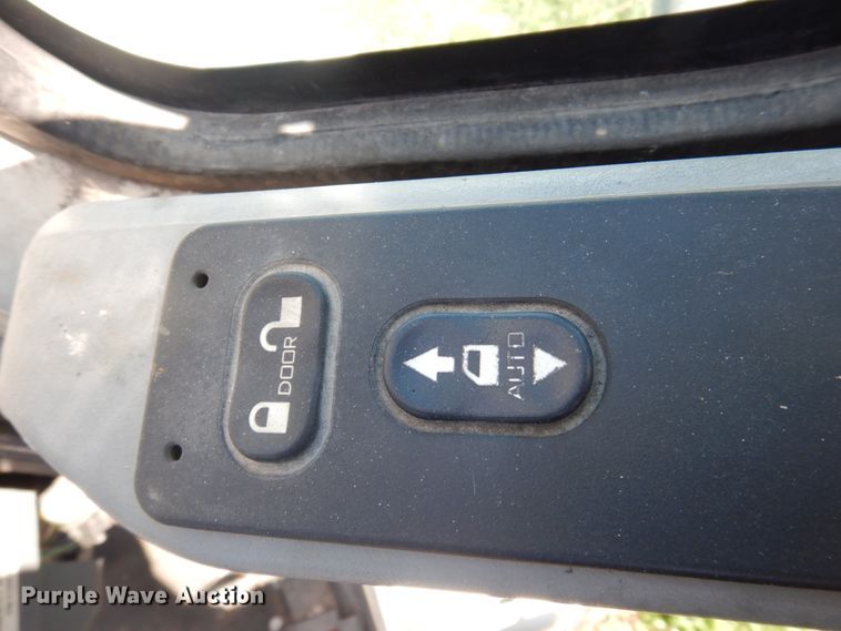 image for item DP5442 2005 International 8600  semi truck