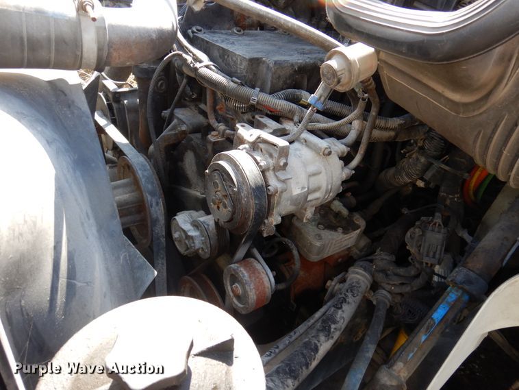 image for item DP5442 2005 International 8600  semi truck