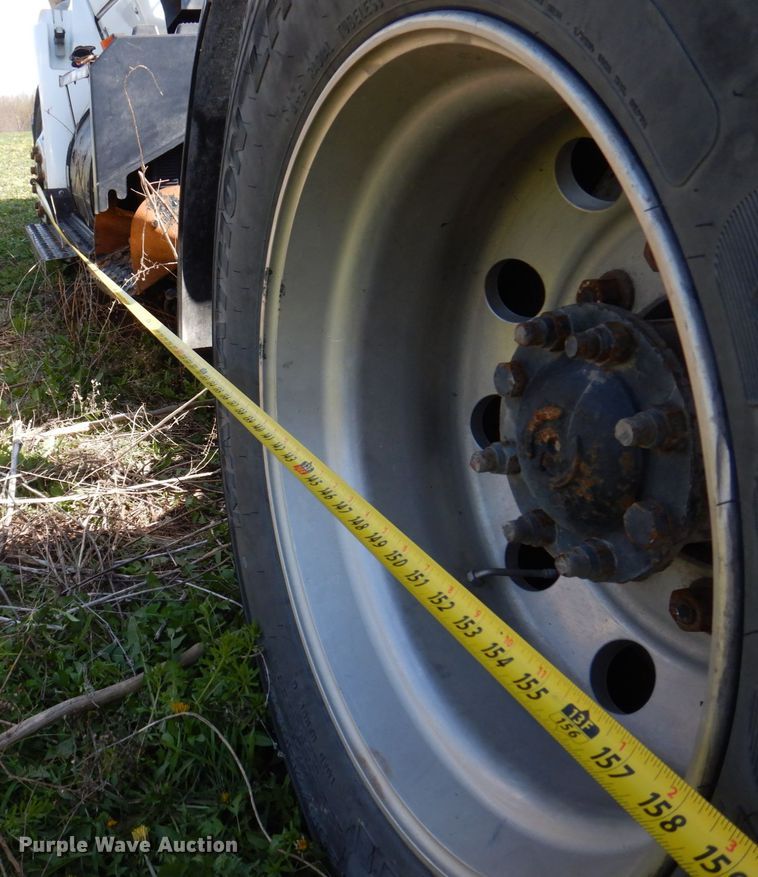 image for item DP5442 2005 International 8600  semi truck