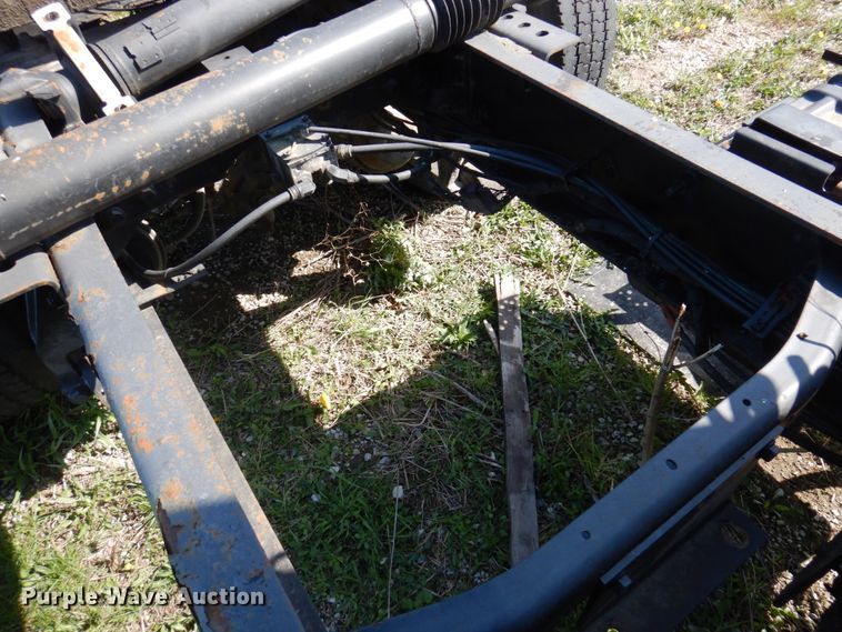 image for item DP5443 2004 International Navistar 4400  semi truck