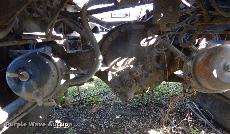 image for item DP5443 2004 International Navistar 4400  semi truck