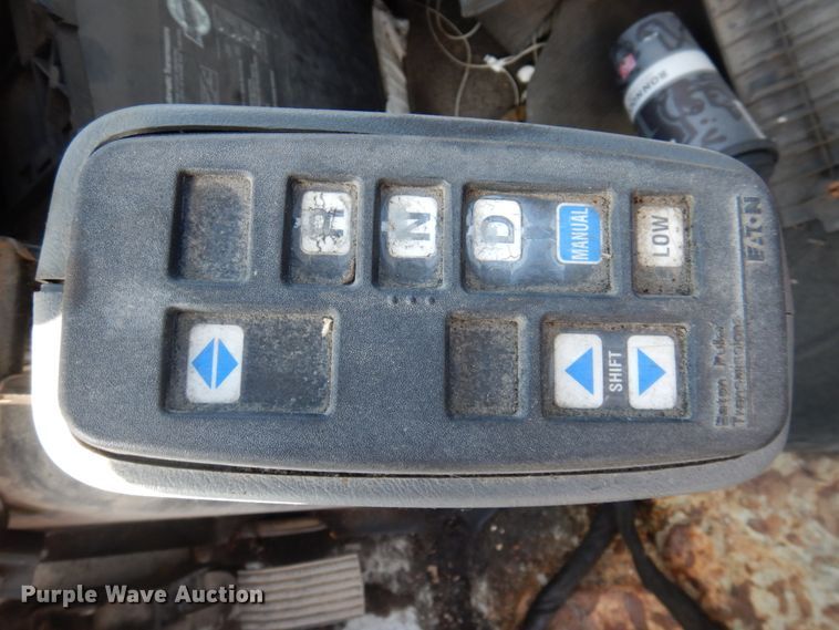 image for item DP5443 2004 International Navistar 4400  semi truck