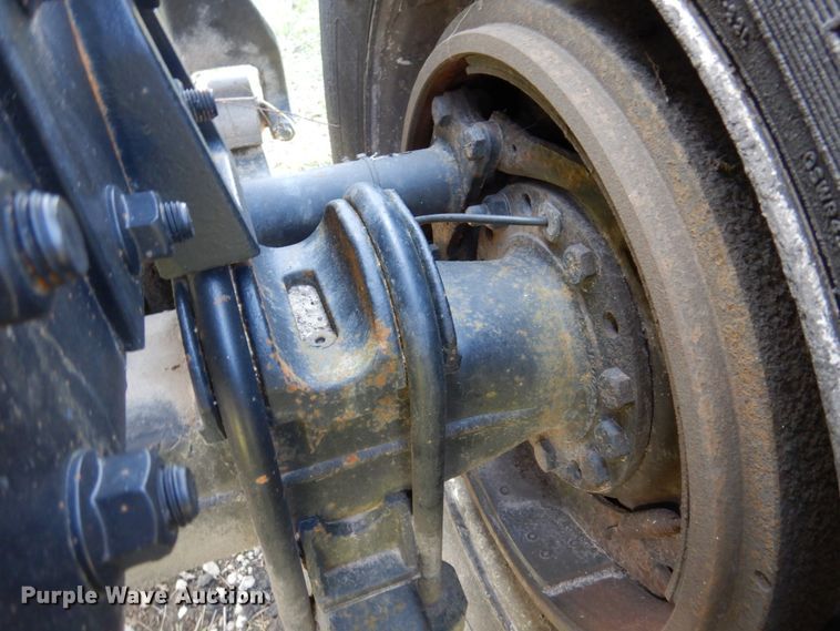 image for item DP5443 2004 International Navistar 4400  semi truck