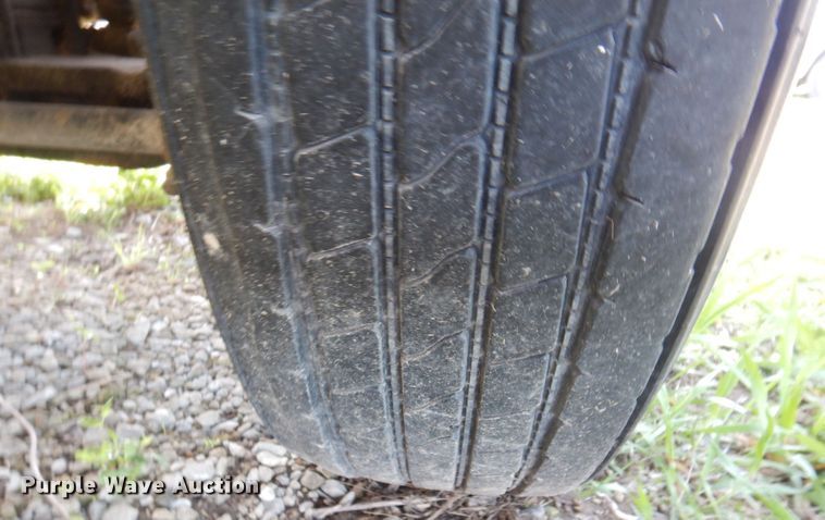 image for item DP5443 2004 International Navistar 4400  semi truck