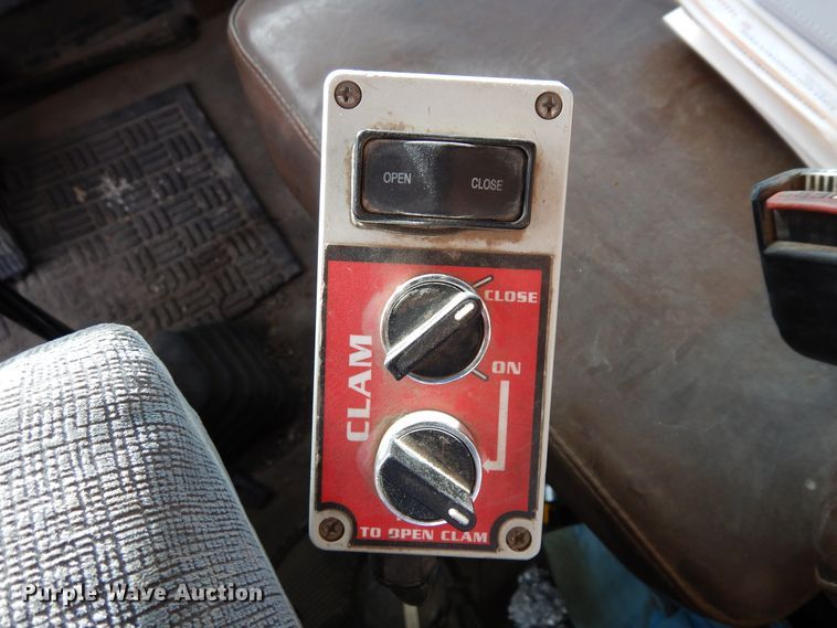 image for item DR1152 1996 Kenworth T800  semi truck