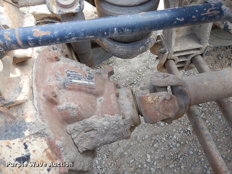 image for item DR1152 1996 Kenworth T800  semi truck