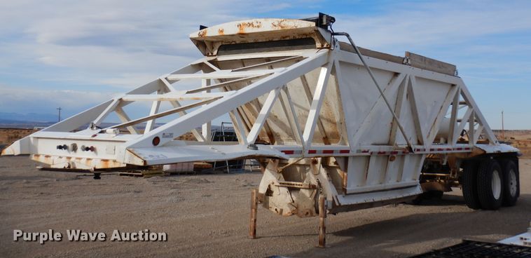 image for item DR1153 2004 Manac  bottom dump trailer