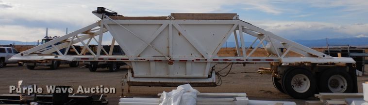 image for item DR1153 2004 Manac  bottom dump trailer