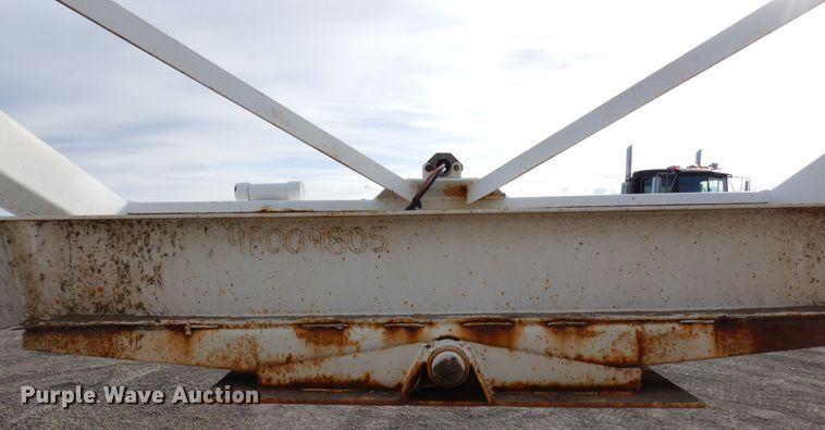 image for item DR1153 2004 Manac  bottom dump trailer