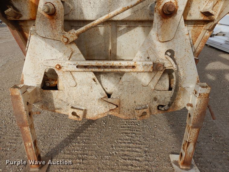 image for item DR1153 2004 Manac  bottom dump trailer