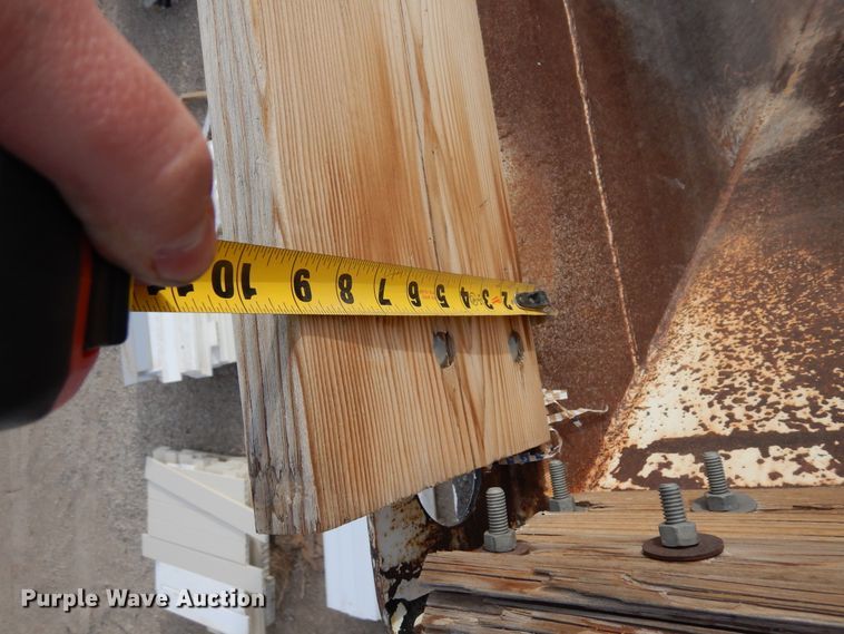 image for item DR1153 2004 Manac  bottom dump trailer