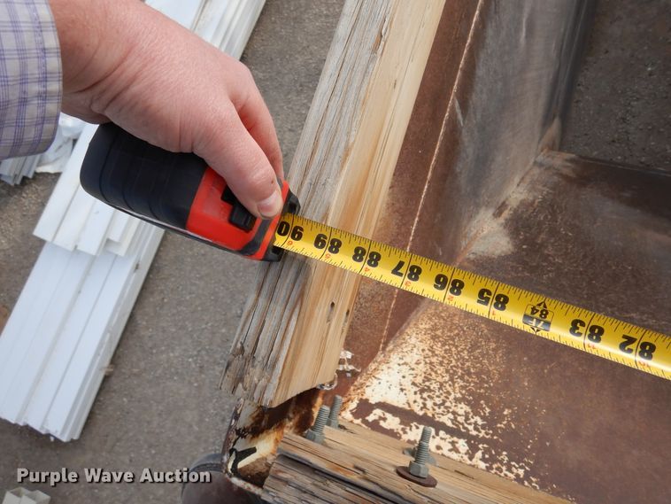 image for item DR1153 2004 Manac  bottom dump trailer