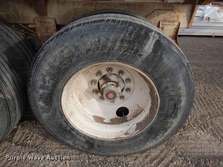 image for item DR1153 2004 Manac  bottom dump trailer