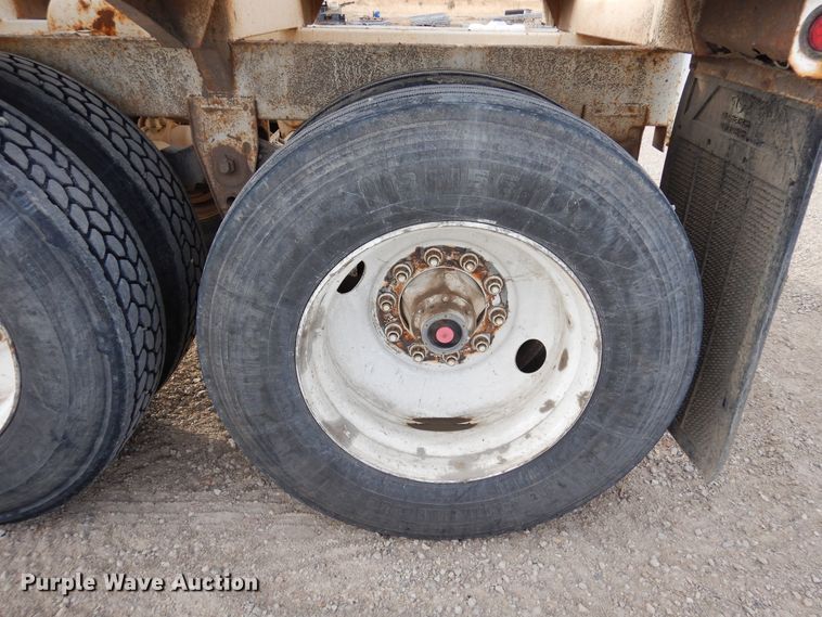image for item DR1153 2004 Manac  bottom dump trailer
