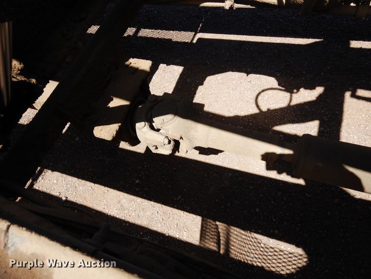 image for item DR1160 2006 Freightliner M106  rollback truck