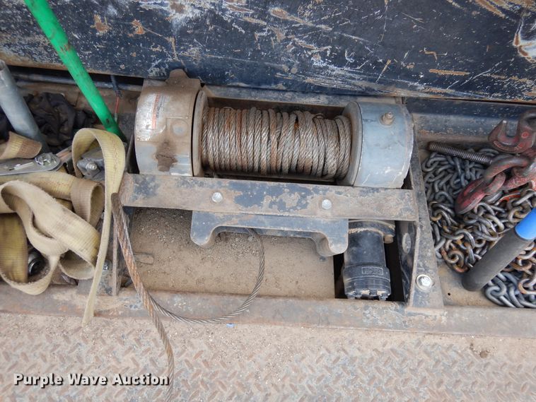 image for item DR1160 2006 Freightliner M106  rollback truck