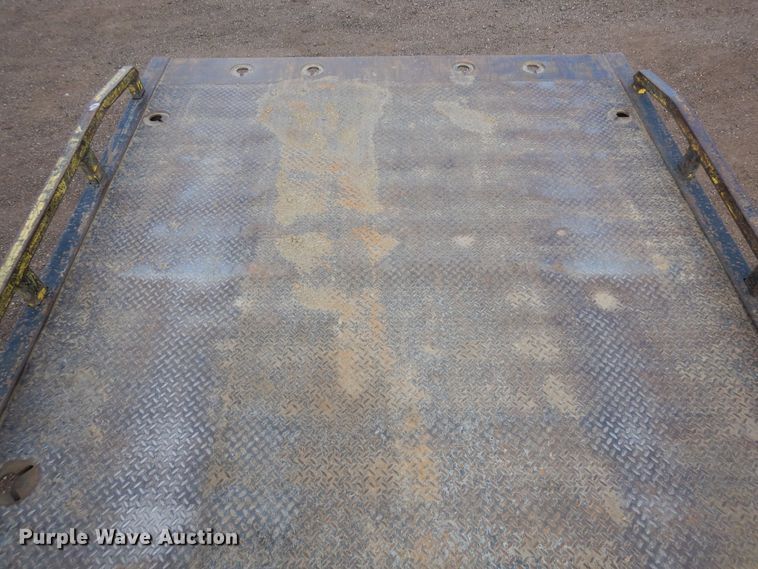 image for item DR1160 2006 Freightliner M106  rollback truck