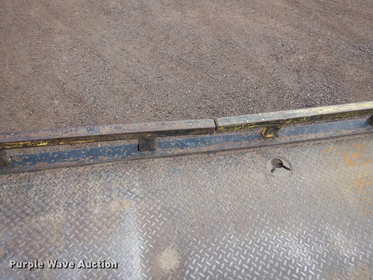 image for item DR1160 2006 Freightliner M106  rollback truck