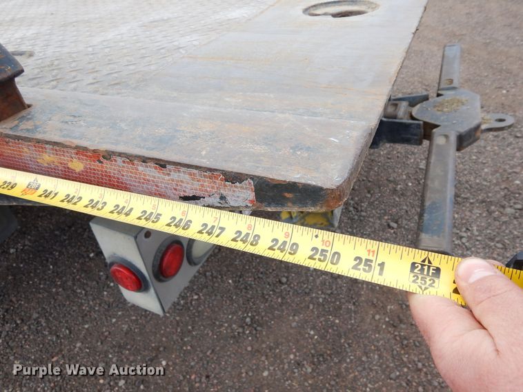 image for item DR1160 2006 Freightliner M106  rollback truck