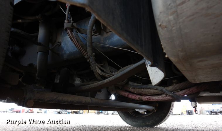 image for item DR1160 2006 Freightliner M106  rollback truck