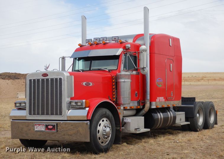 image for item DR1169 2003 Peterbilt 379  semi truck