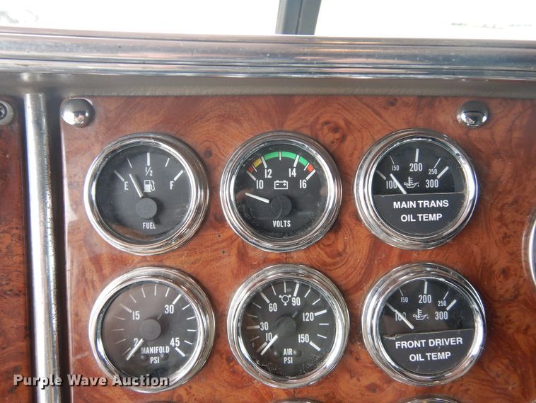 image for item DR1169 2003 Peterbilt 379  semi truck