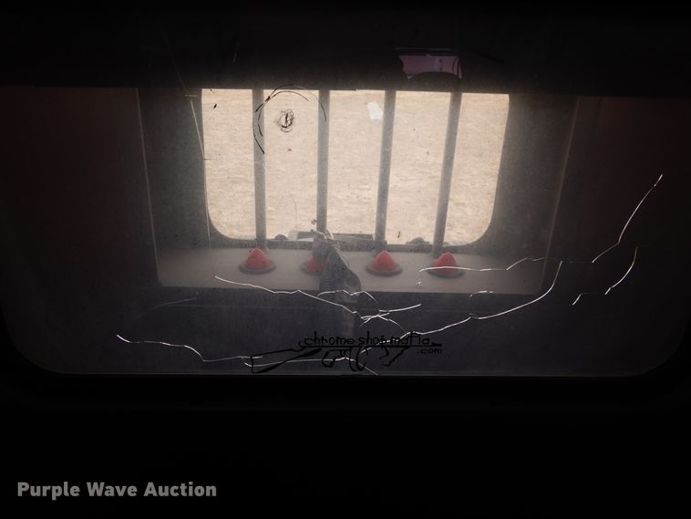 image for item DR1169 2003 Peterbilt 379  semi truck