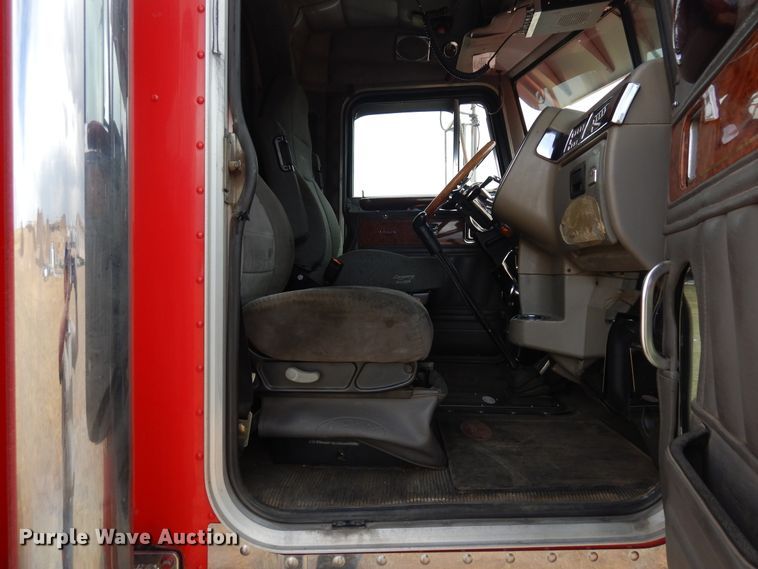 image for item DR1169 2003 Peterbilt 379  semi truck