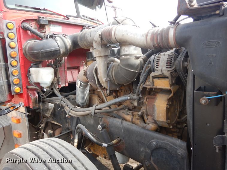image for item DR1169 2003 Peterbilt 379  semi truck