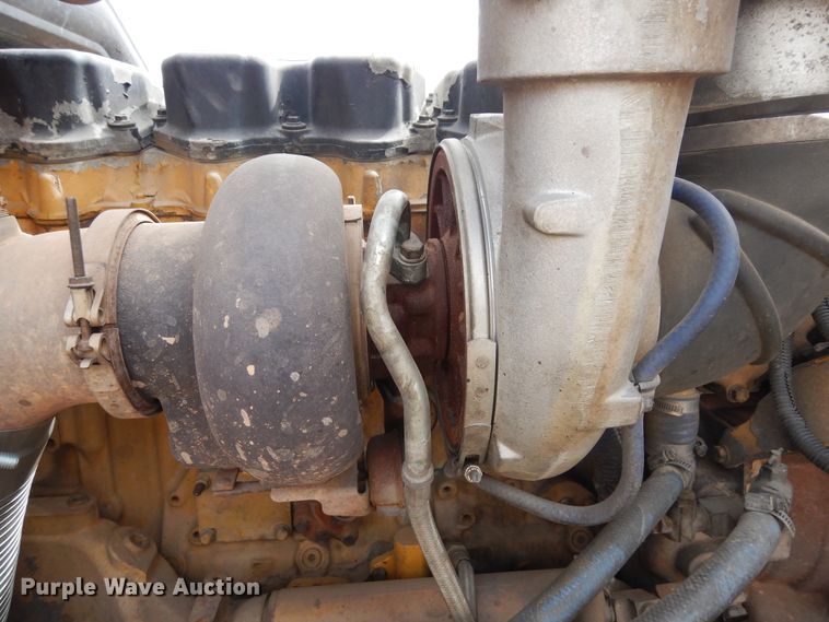 image for item DR1169 2003 Peterbilt 379  semi truck