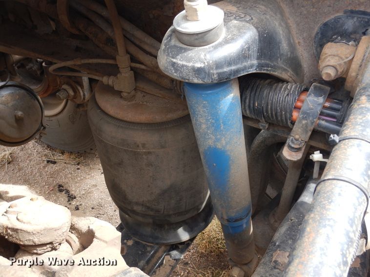 image for item DR1169 2003 Peterbilt 379  semi truck