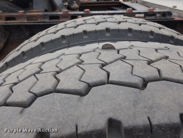 image for item DR1169 2003 Peterbilt 379  semi truck