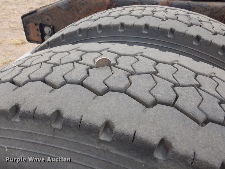 image for item DR1169 2003 Peterbilt 379  semi truck