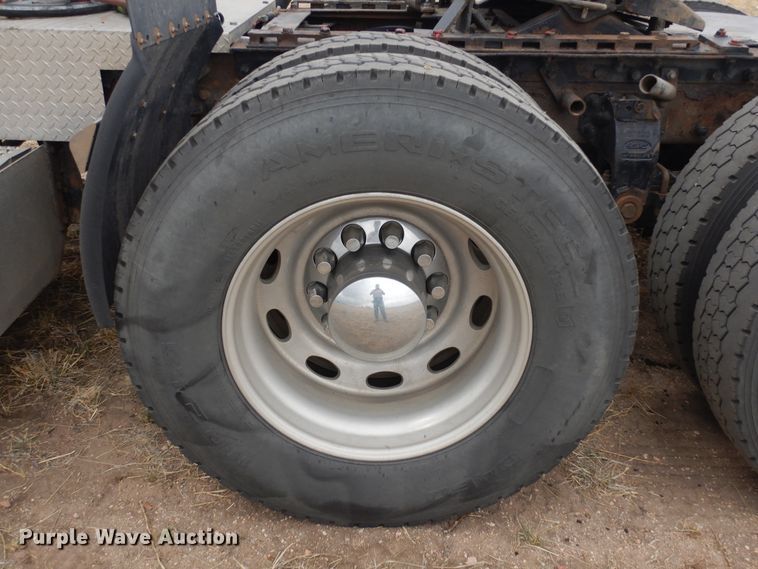 image for item DR1169 2003 Peterbilt 379  semi truck