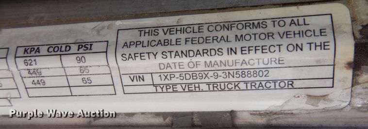 image for item DR1169 2003 Peterbilt 379  semi truck