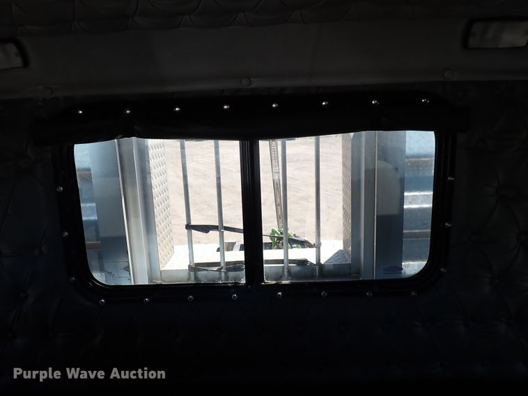 image for item DS7045 2016 Western Star 4900EX  semi truck