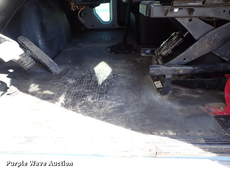 image for item DS7045 2016 Western Star 4900EX  semi truck