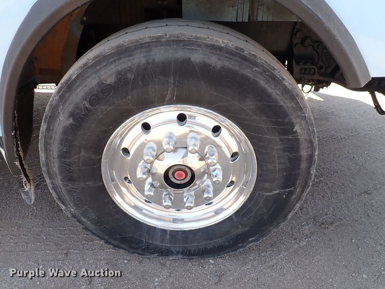 image for item DS7045 2016 Western Star 4900EX  semi truck