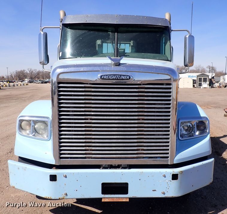 image for item DS7046 2012 Freightliner Coronado  semi truck