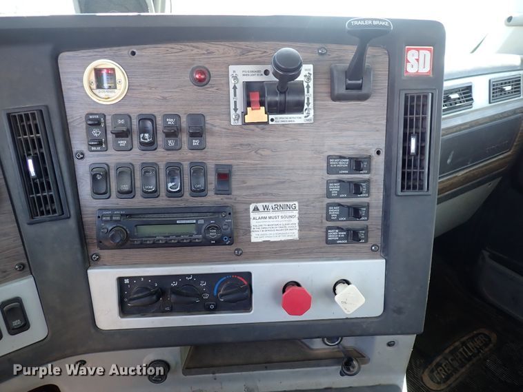 image for item DS7046 2012 Freightliner Coronado  semi truck