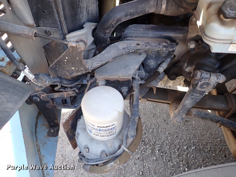 image for item DS7046 2012 Freightliner Coronado  semi truck